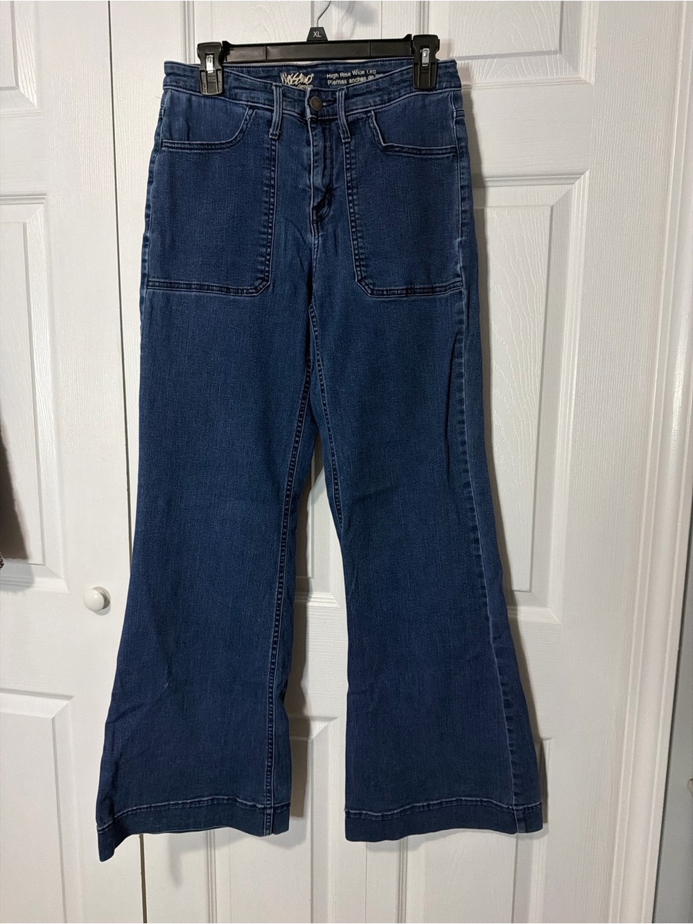 Mossimo High Rise Wide Leg Jeans Size 8 / 29R Medium Wash Stretch Flare Denim